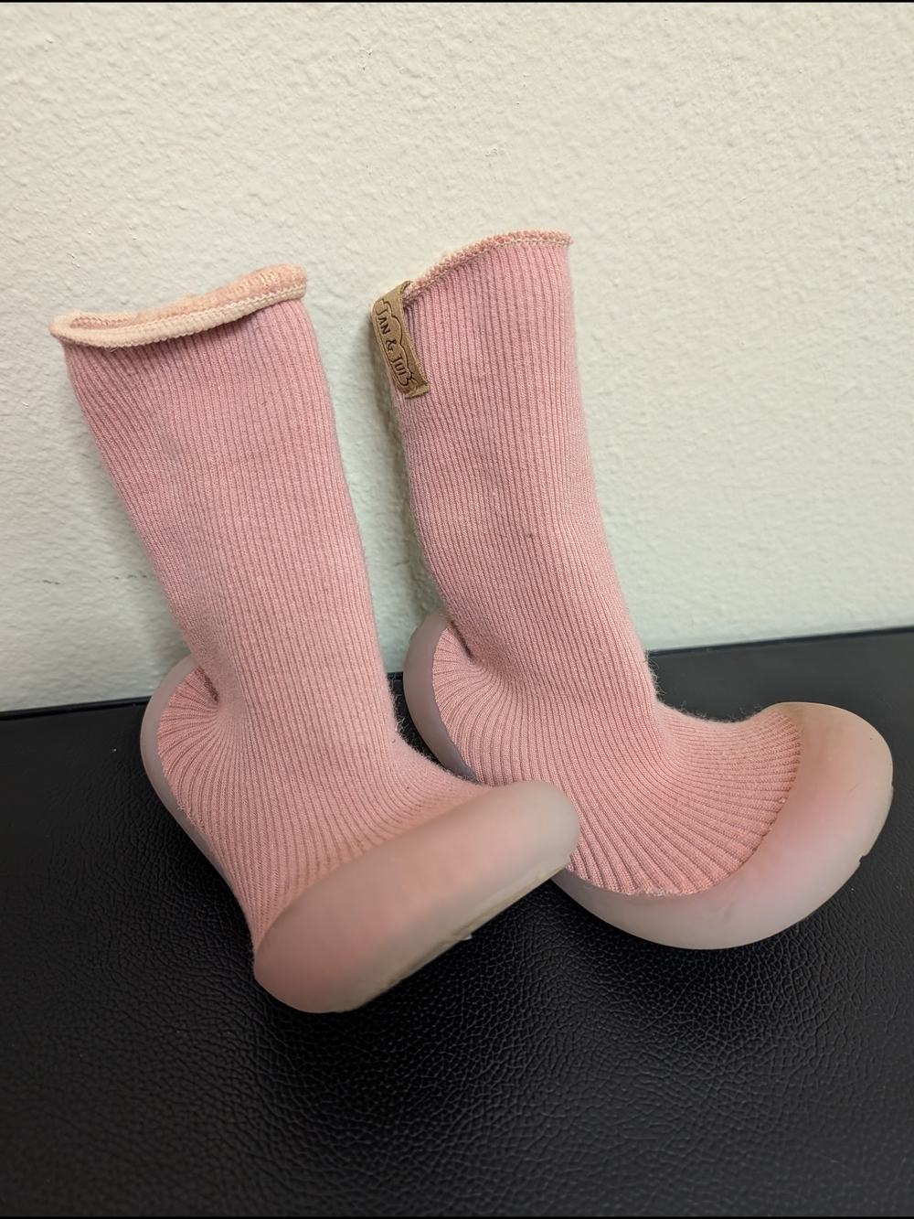 Jan and Jul Baby Sock Shoes Pink‎ Ribbed Knit Rubber Sole Size 7